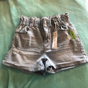 🏝 NWT Vanilla Star Paperbag Shorts
